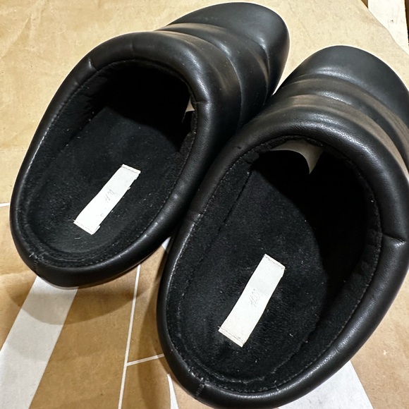 H&M Quilted Slippers Clogs - Picture 9 of 10